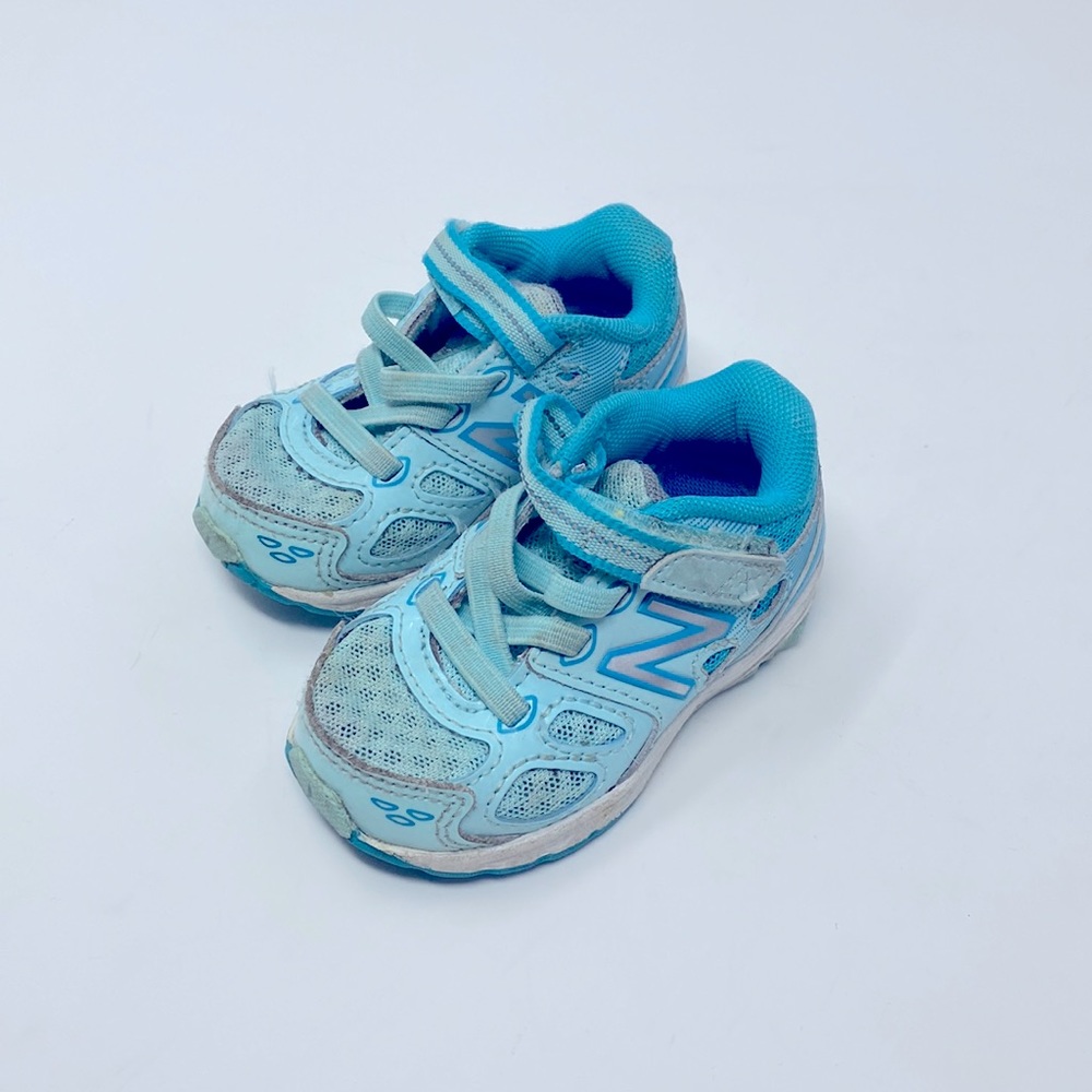 New Balance Toddler Blue Tennis Shoes Baby Girl’s Size 3
